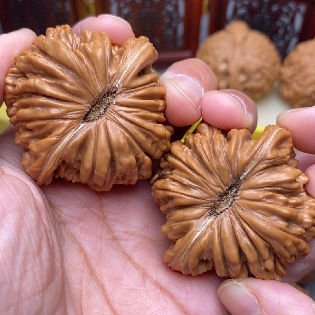 文玩核桃把件全品毕业汉高楼47尺