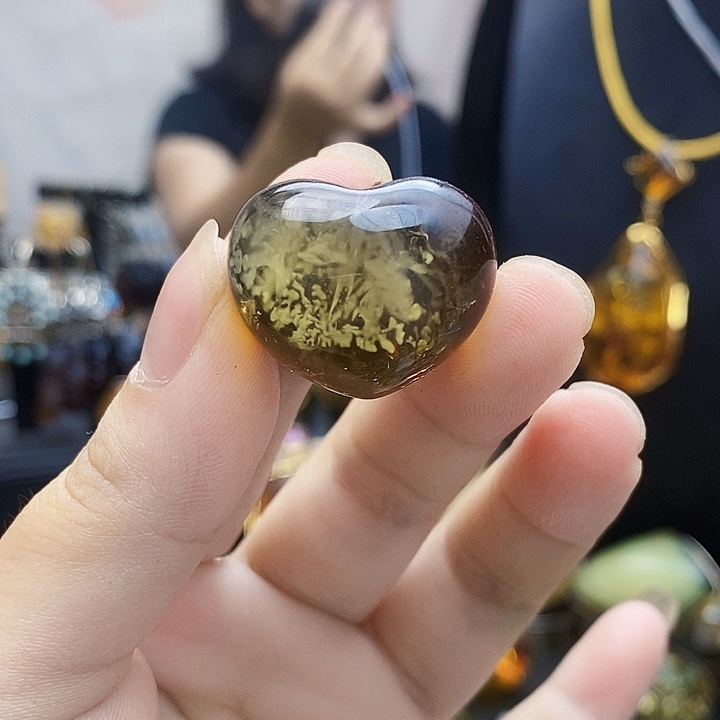 未镶嵌琥珀裸石?****包吊坠