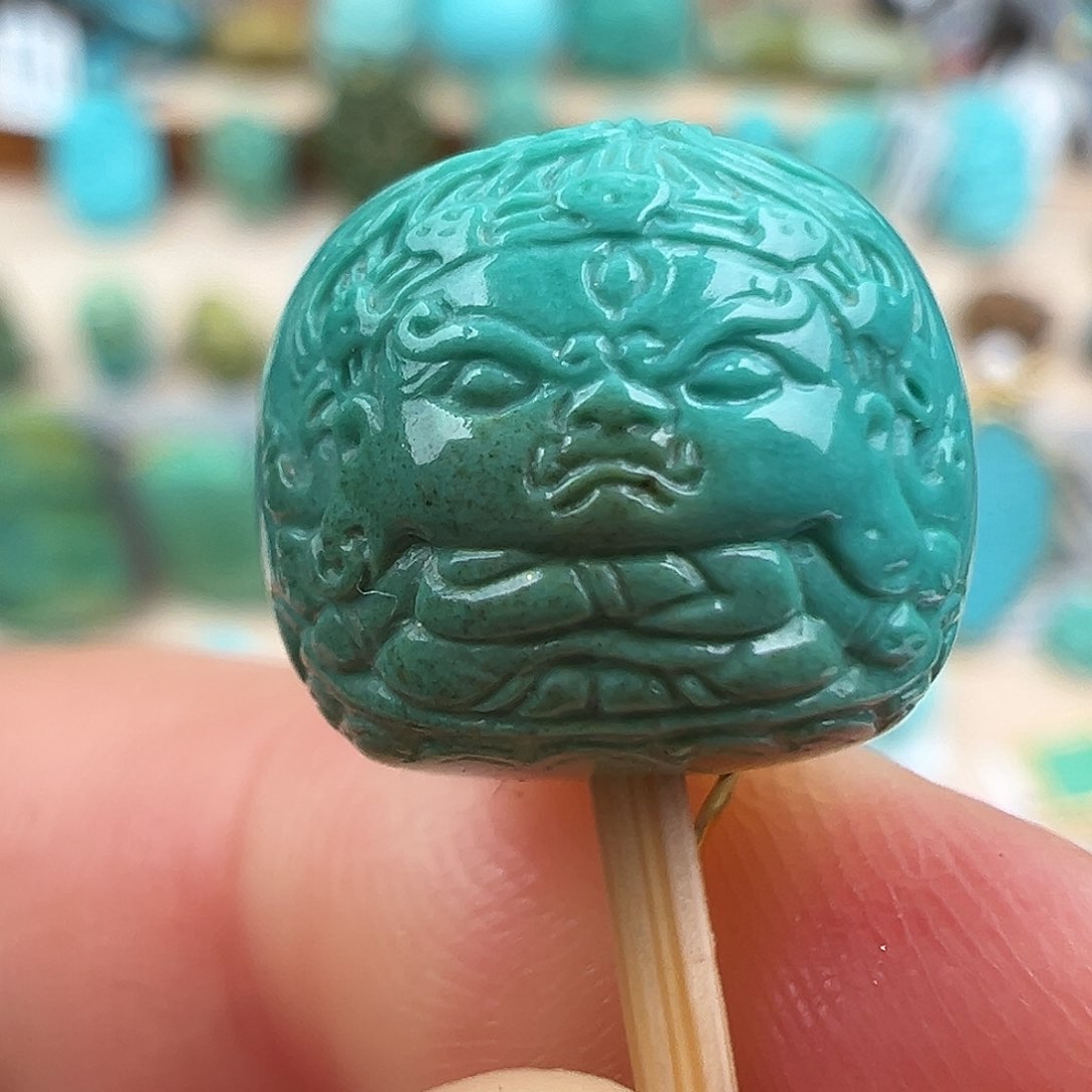 绿松石配饰未镶嵌