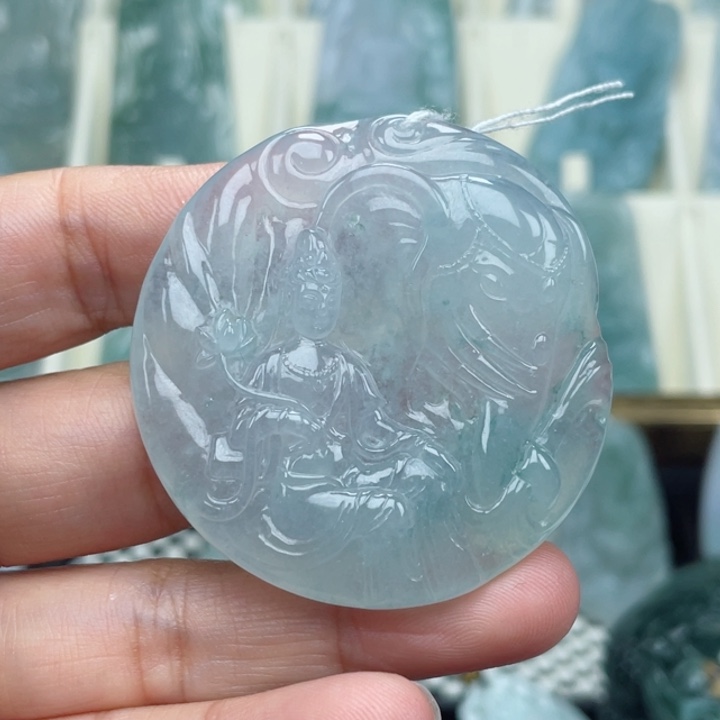 翡翠颈饰未镶嵌普贤