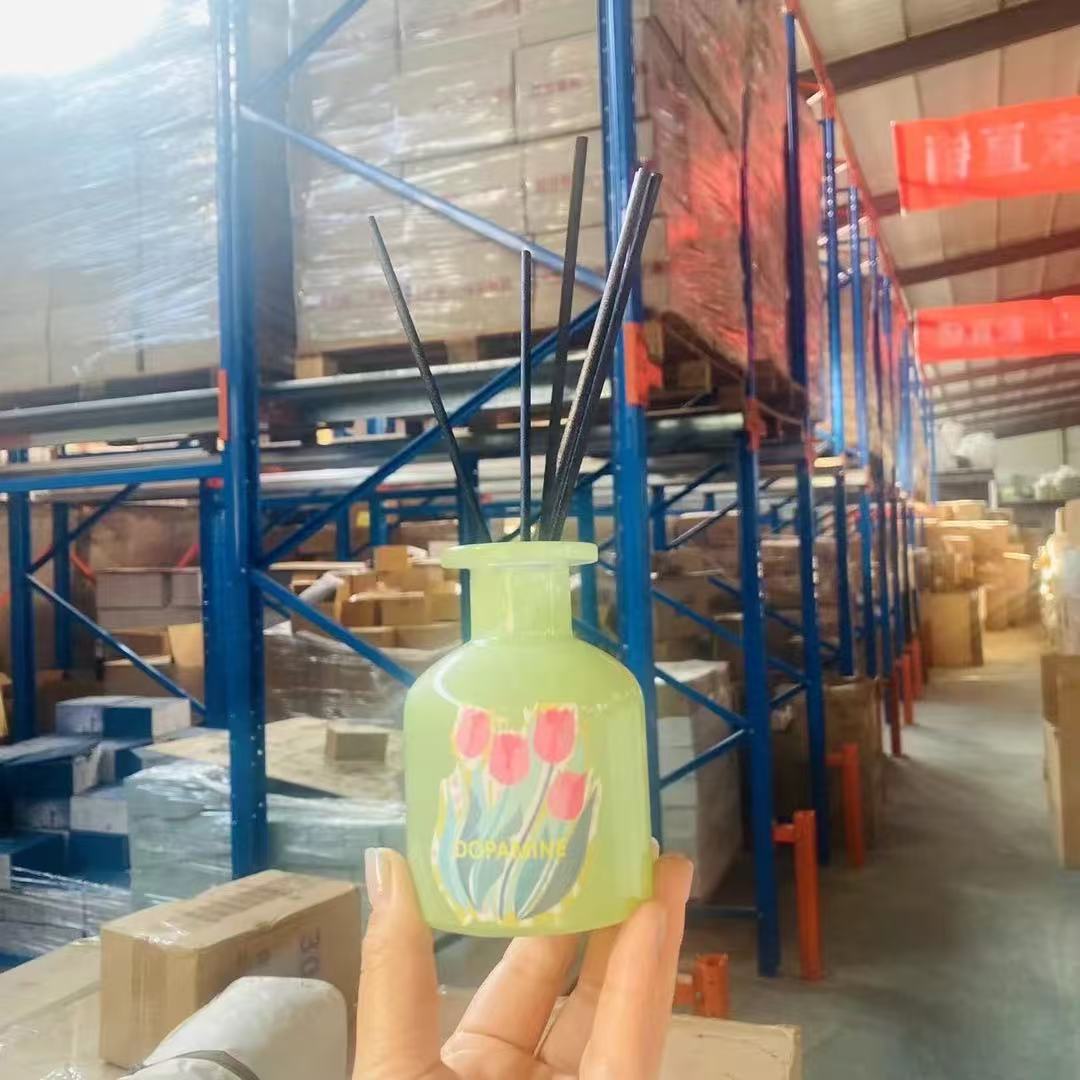 一瓶郁金香香木香薰两瓶