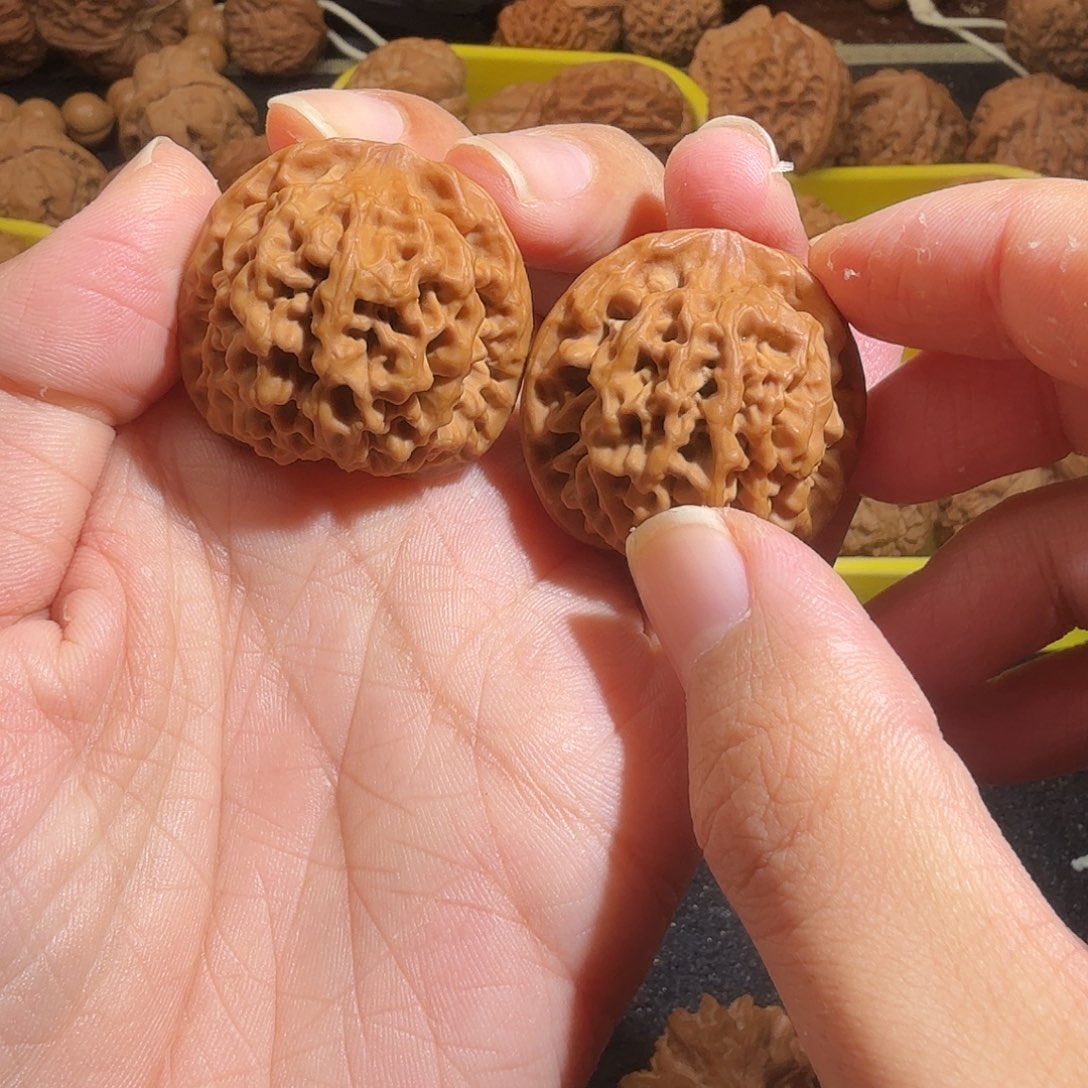 文玩核桃吊坠秦闷