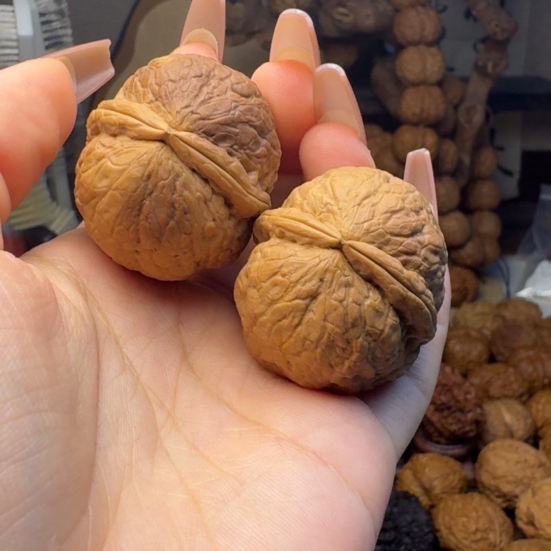 把件文玩核桃蛇皮球36.5