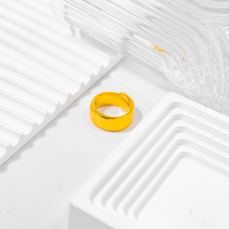 足银戒指 古法泥鳅背戒指大时尚简约精致可调节包黄工艺金色轻奢