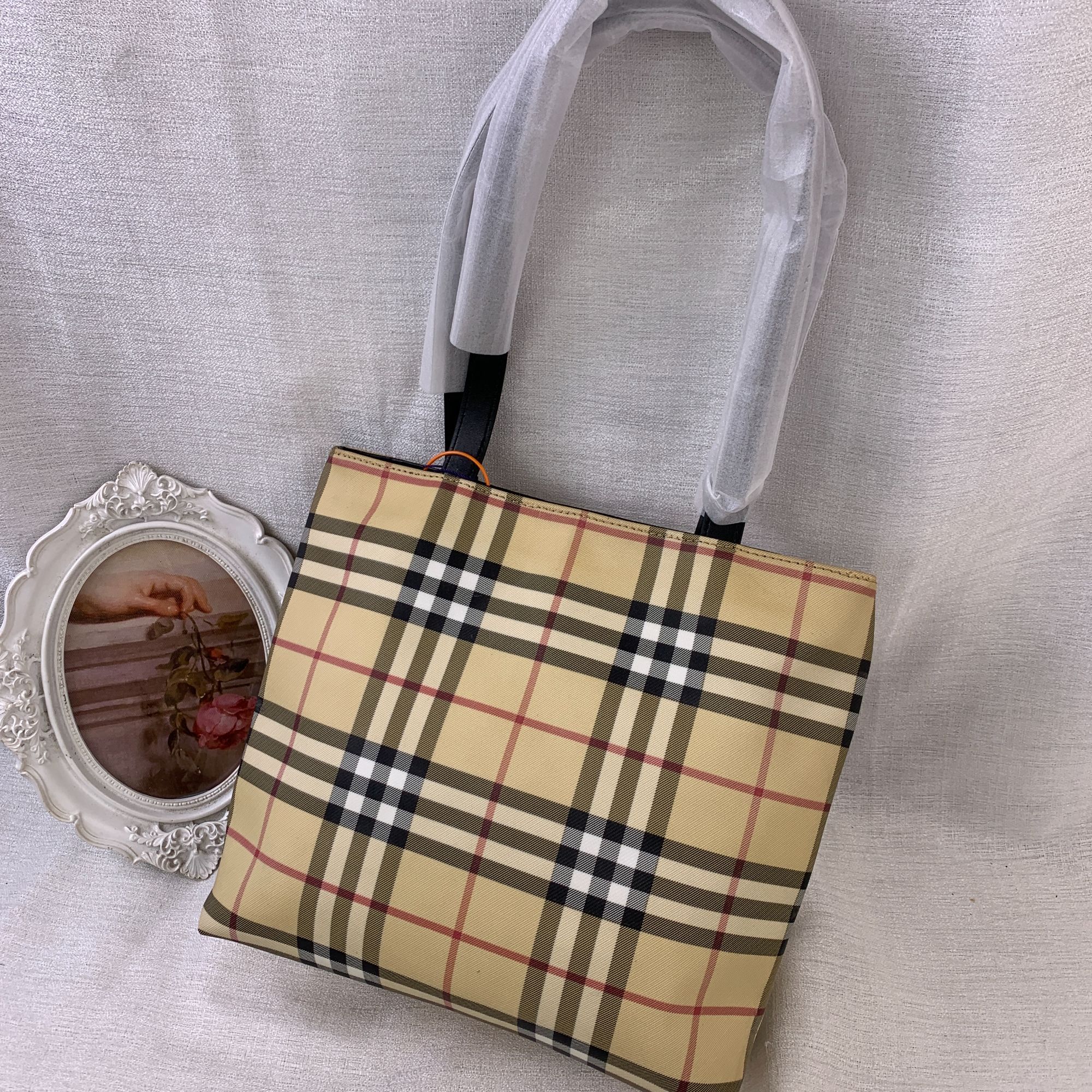修复品BURBERRY/博柏利 格纹单肩包/EE11412105/2105