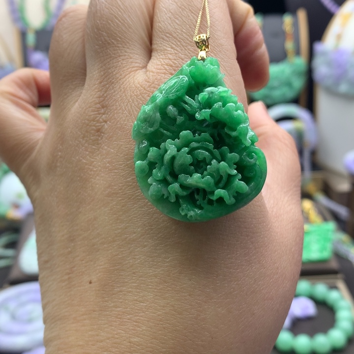 翡翠吊坠(不含链)18K金镶嵌