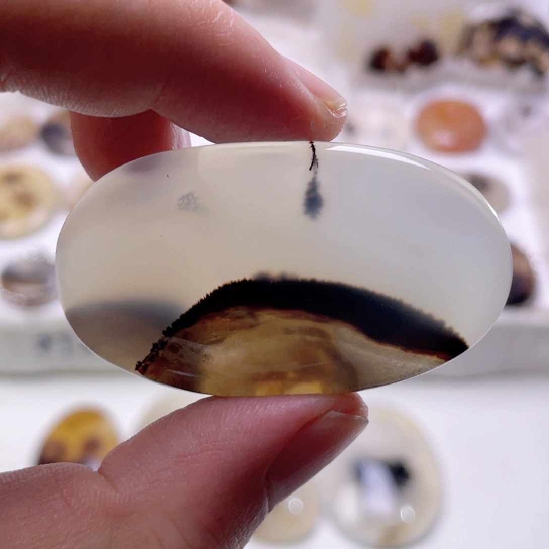 玛瑙/玉髓颈饰未镶嵌