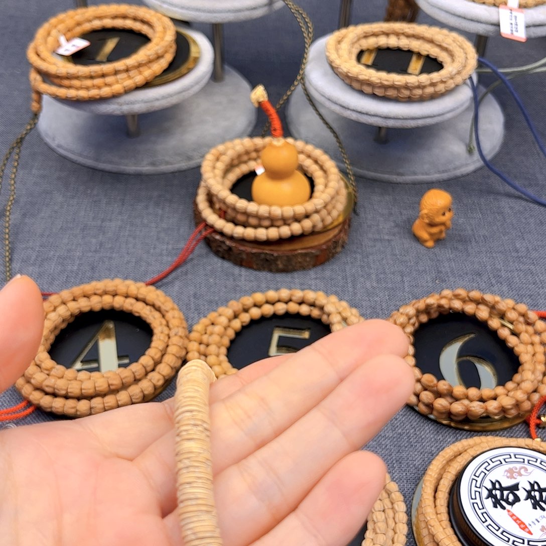 于***群柏香籽/百香籽手串