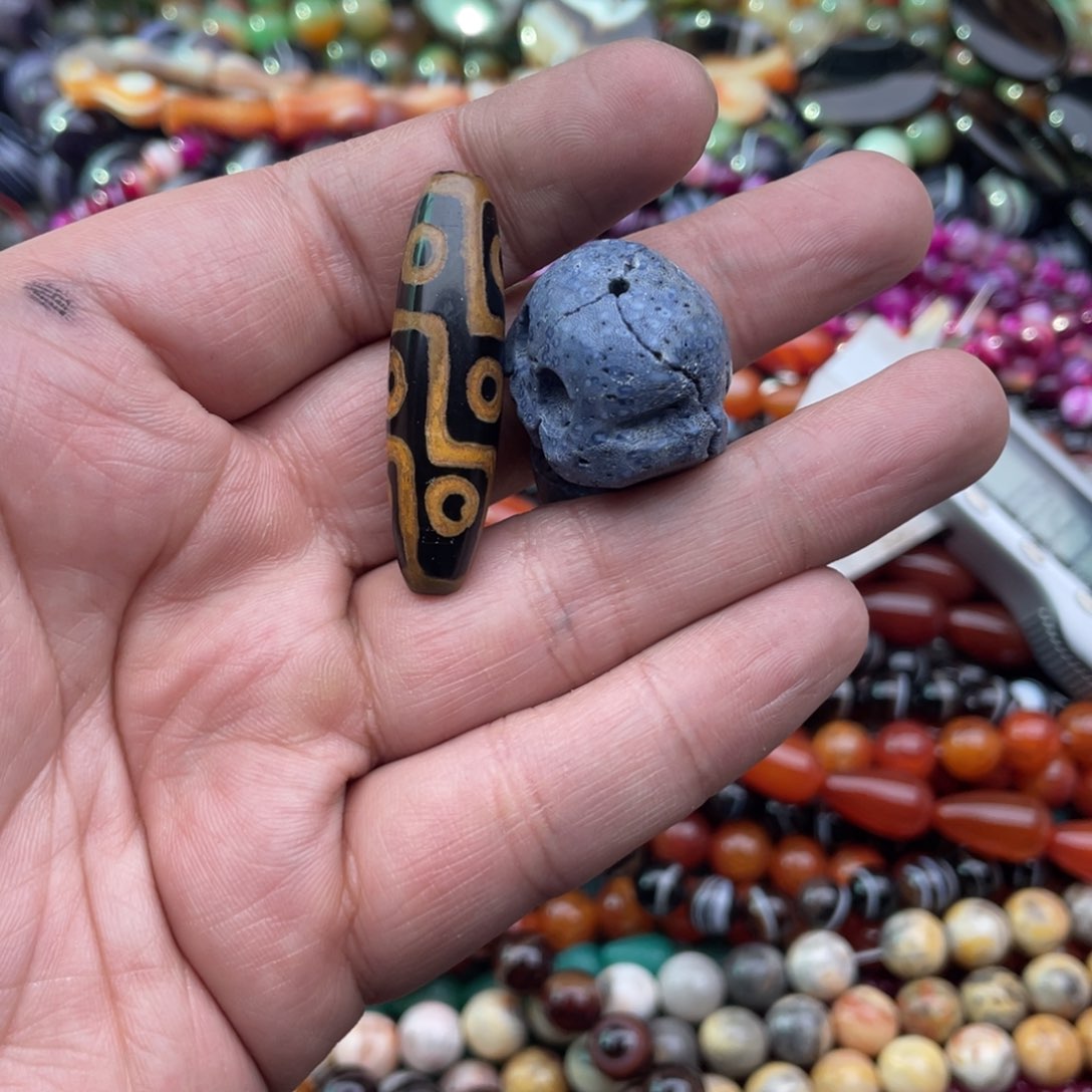 玛瑙/玉髓珠宝半成品未镶嵌打包两个散珠有瑕