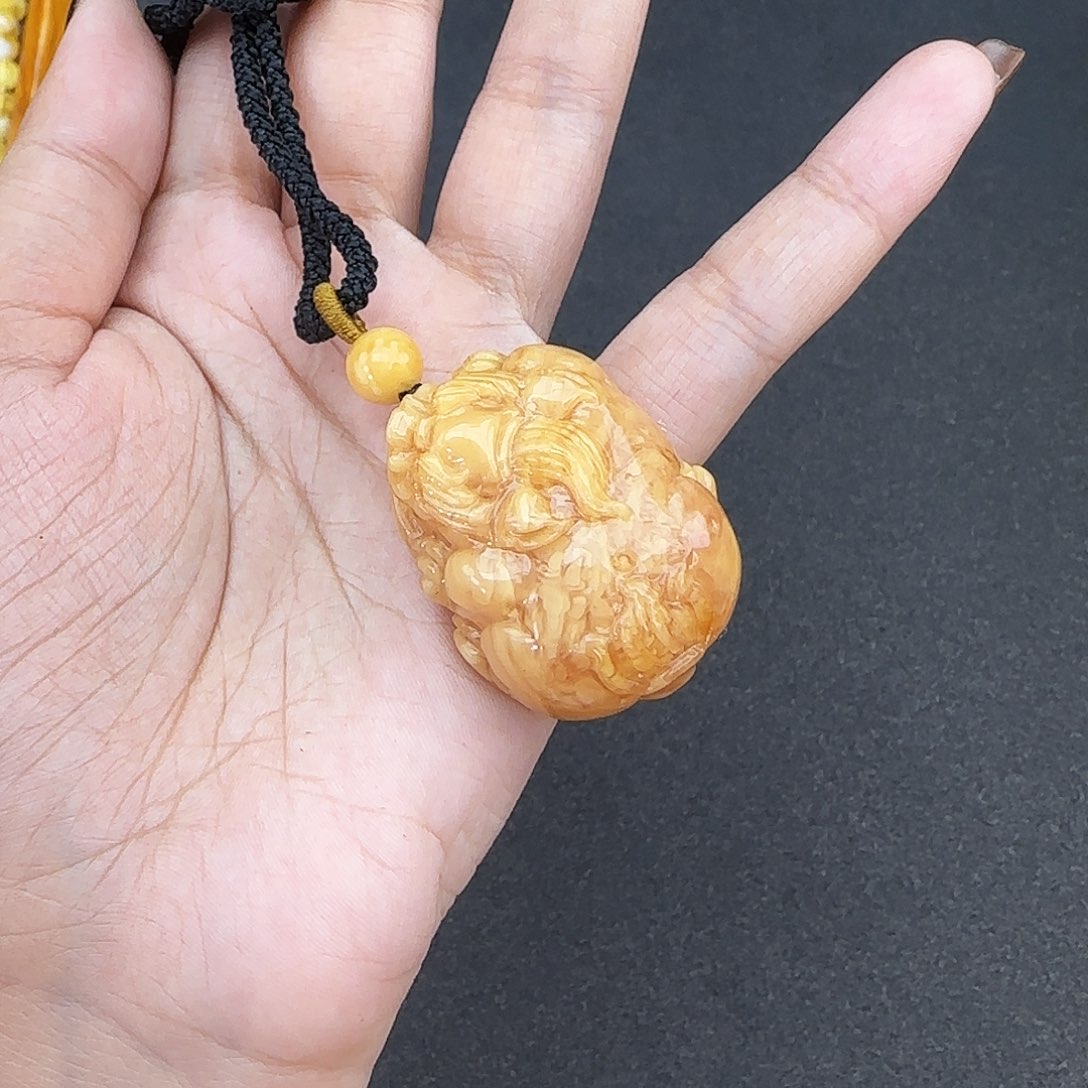 琥珀颈饰未镶嵌吊坠