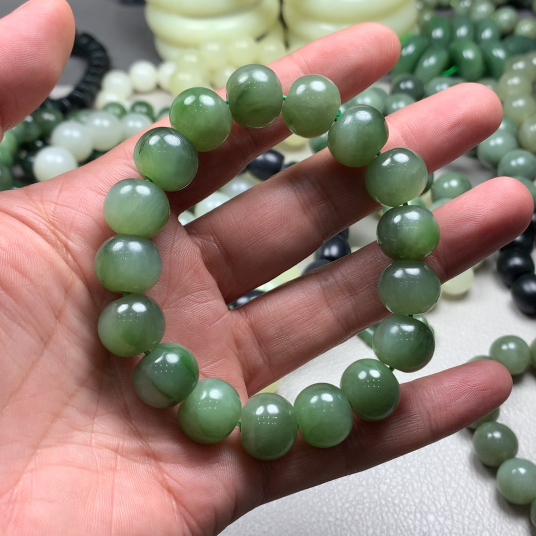和田玉（碧玉）手链未镶嵌