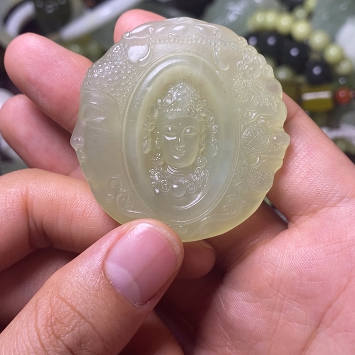 岫玉岫玉颈饰未镶嵌