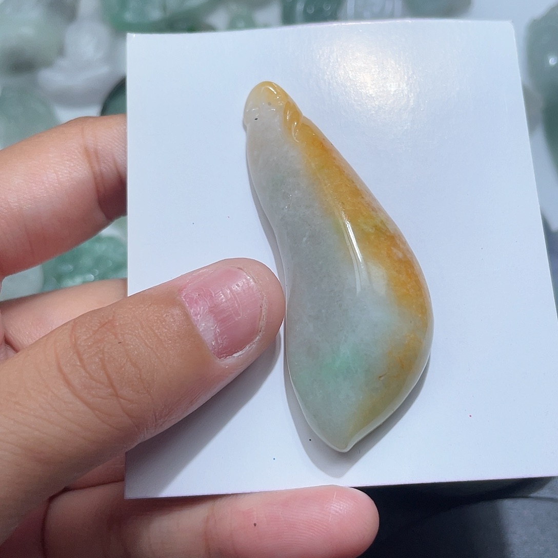 颈饰未镶嵌翡翠不