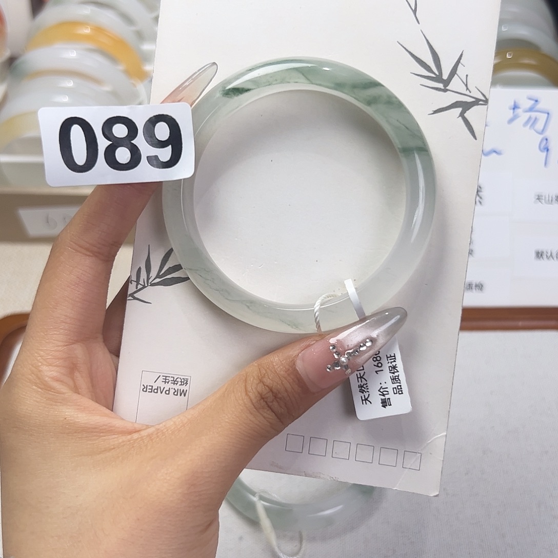 石英质玉未镶嵌手镯58