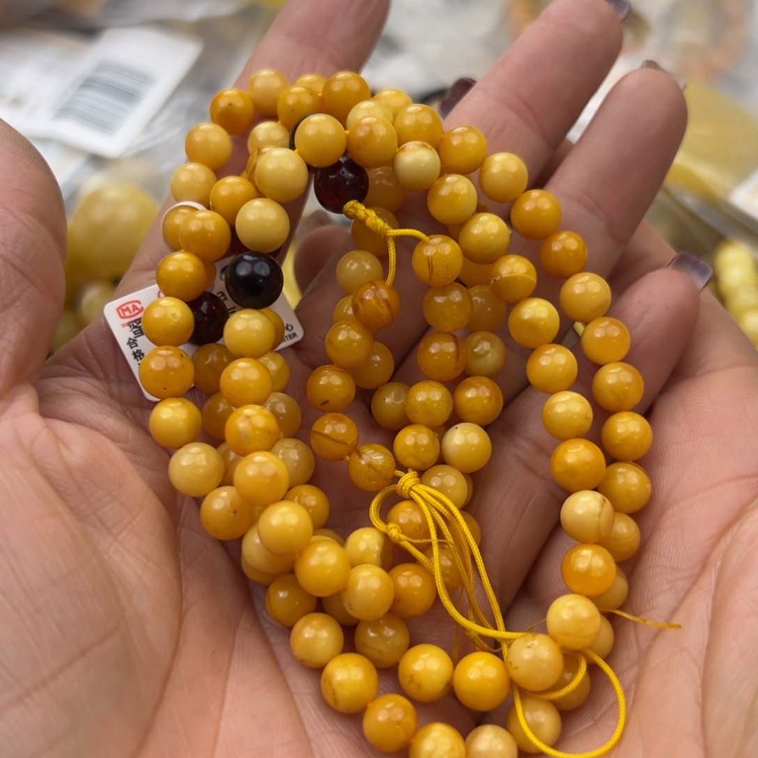 琥珀珠宝奇石未镶嵌