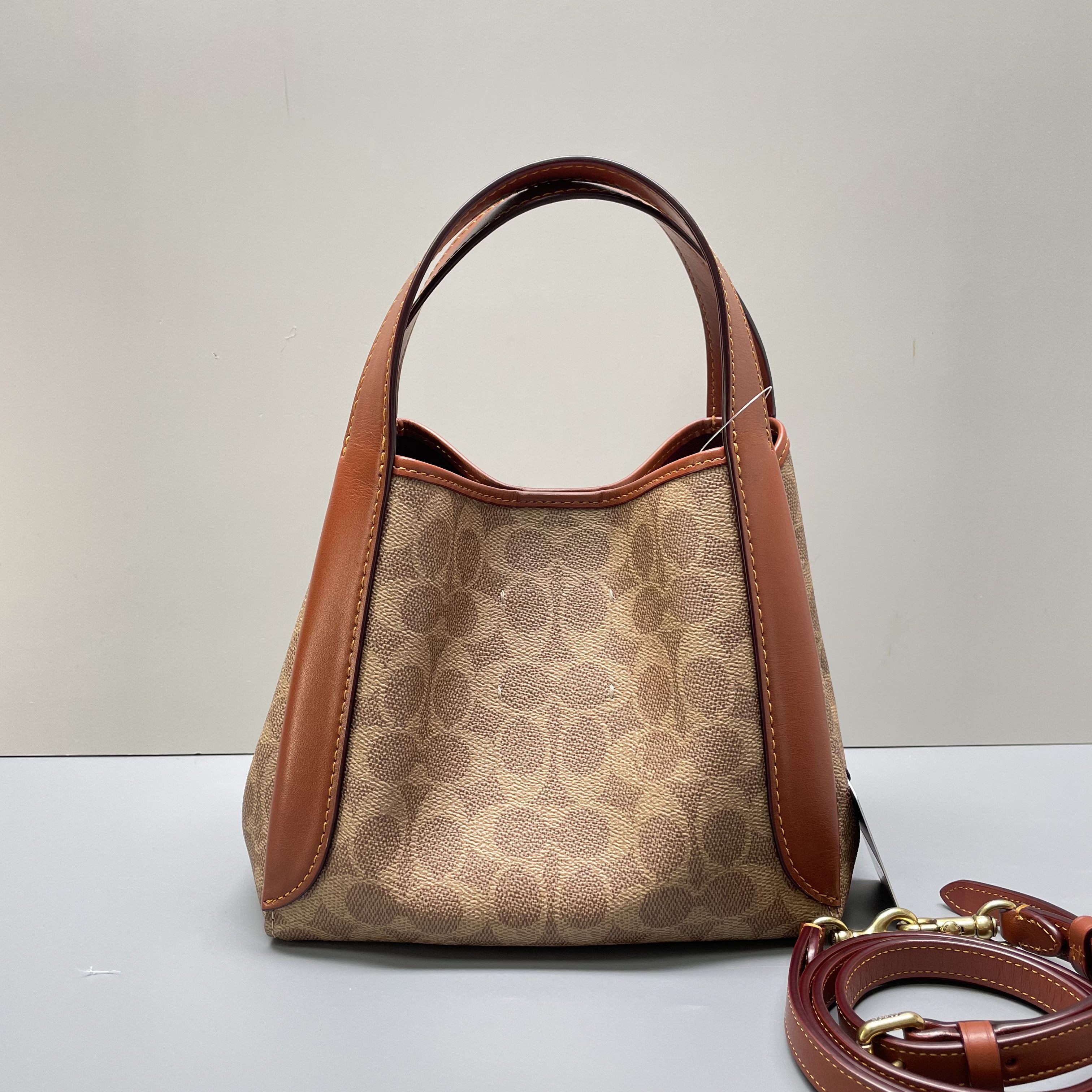 95新 COACH/蔻驰 红棕老花菜篮子包20*18*12cmME112407