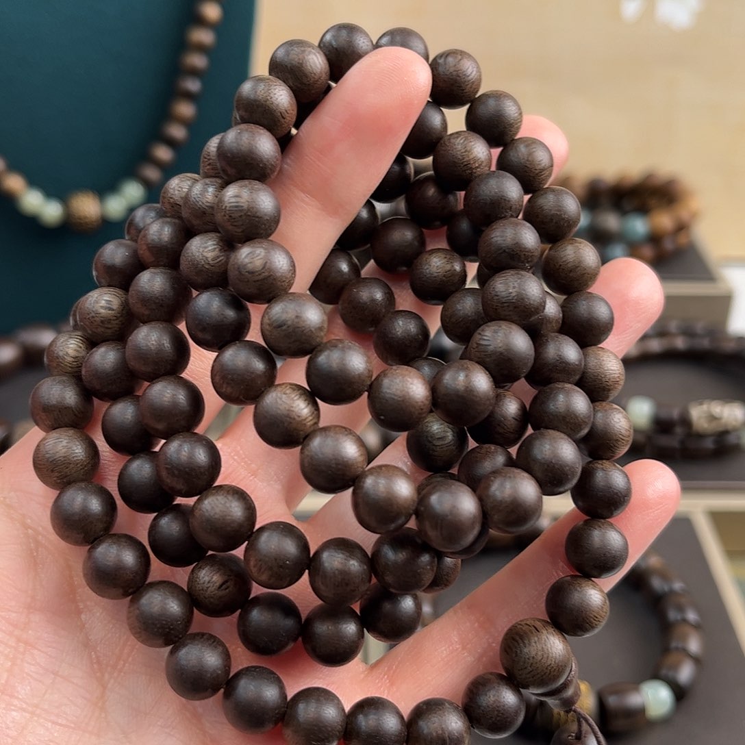 沉香沉香碎屑越南芽庄8mm108颗高油脂老料