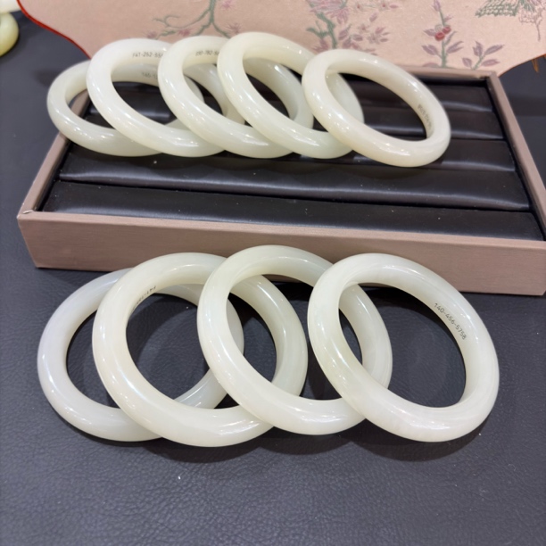 和田玉晴水手镯荔枝冻白晴新中式送礼物多样性发一