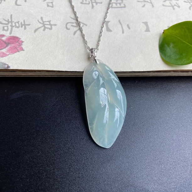 Y104纯天然缅甸翡翠《金枝玉叶》气质冰透精美白色通透