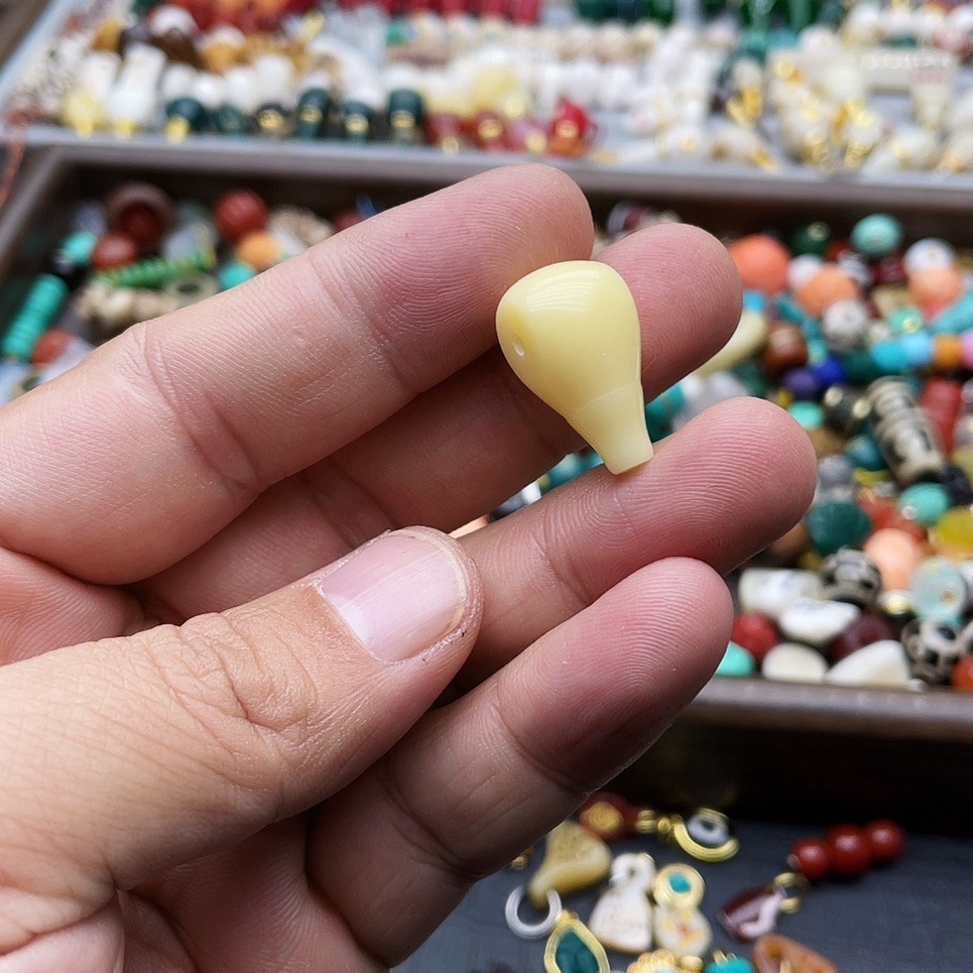 老***林玛瑙/玉髓未镶嵌珠宝半成品