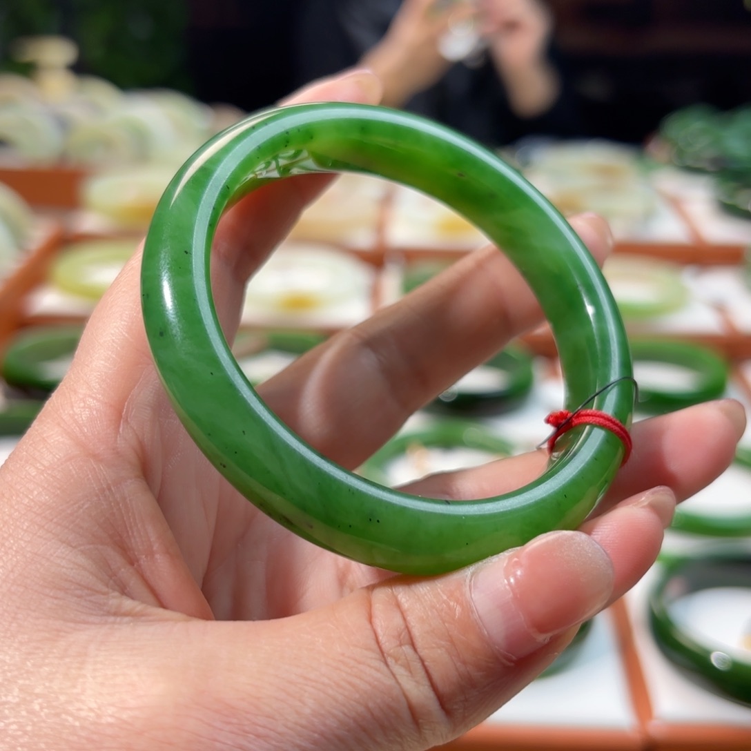 和田玉（碧玉）手镯未镶嵌