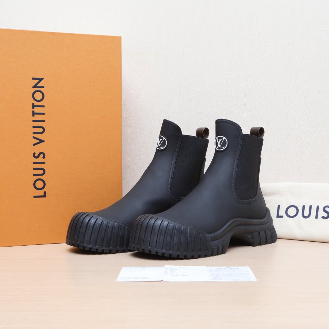 全新未使用 LouisVuitton/路易威登 积分-100汤/258565/切尔西靴