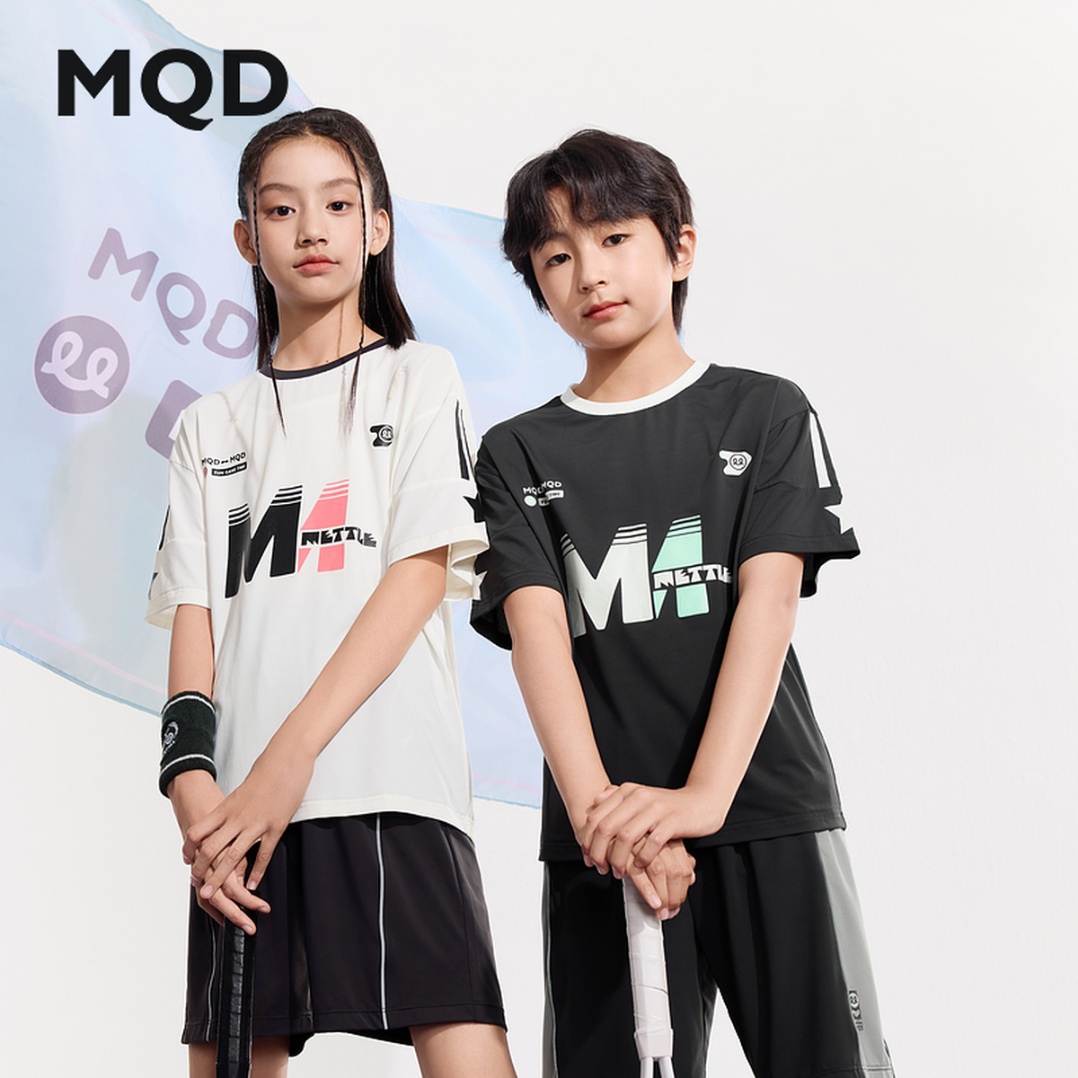 MQD童装25夏新款学院风男女童运动网球休闲V领T恤9652W03K4