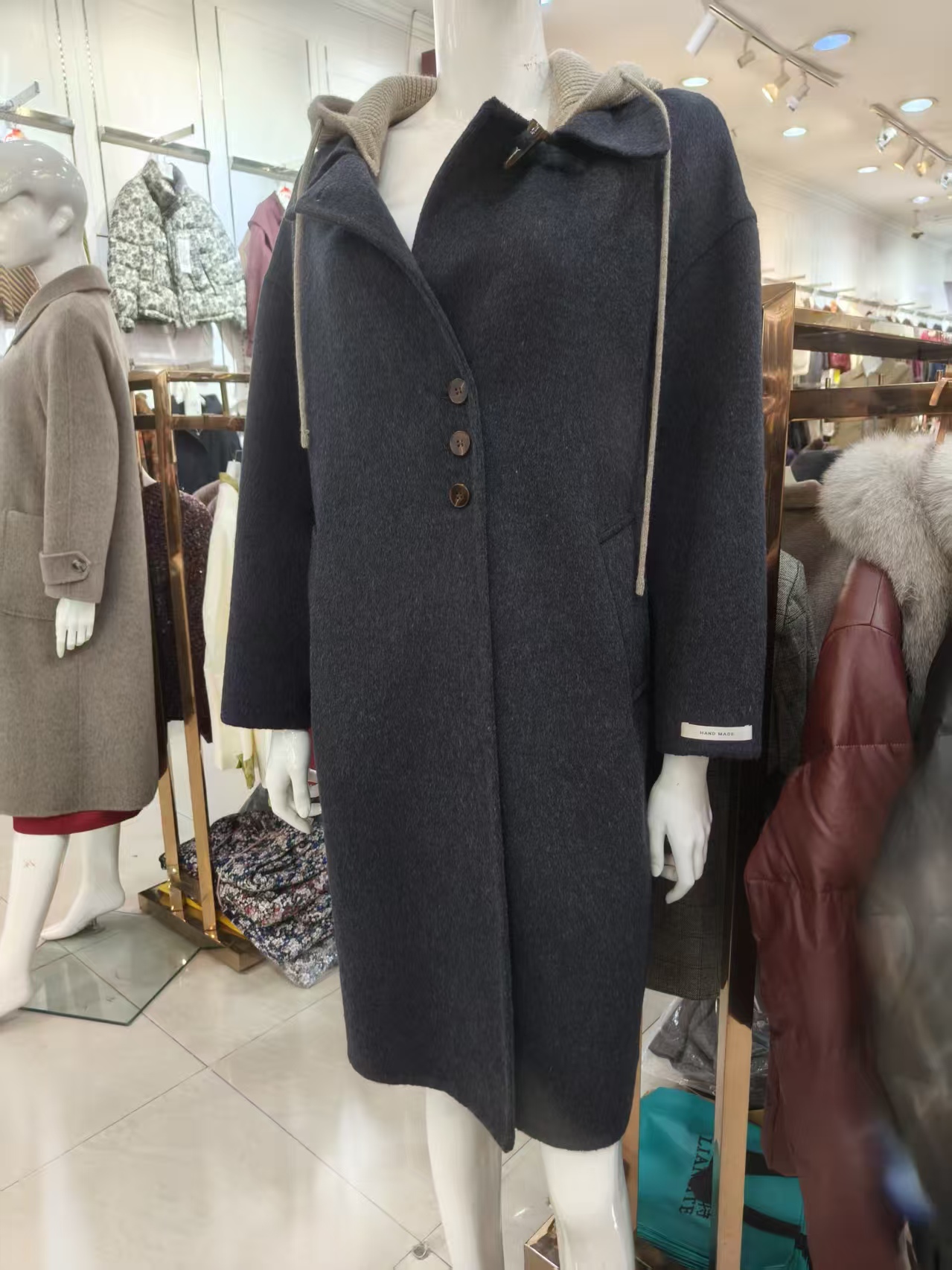 女款秋冬黑色中长款长款连帽毛呢毛呢外套常规