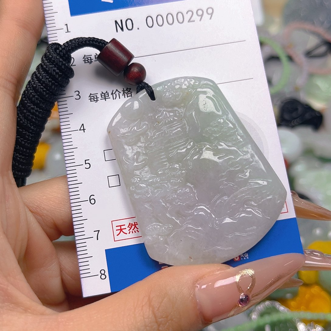 翡翠未镶嵌颈饰hhh