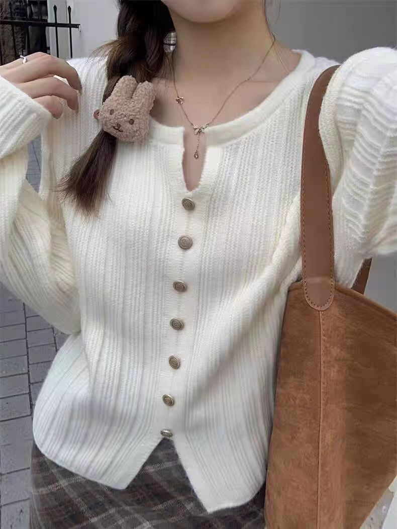 7753【衣长58】2025年秋款洋气简约针织衫女v领套头小个子设计感