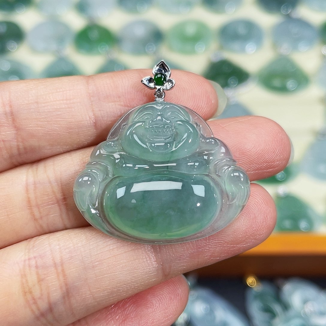 翡翠颈饰18K金镶嵌吊坠