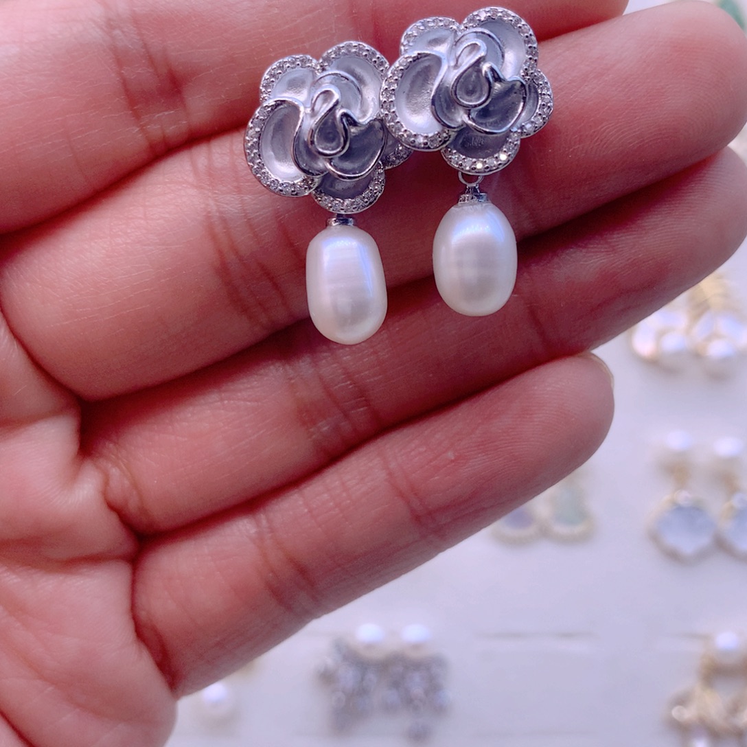 淡水珍珠耳饰合金