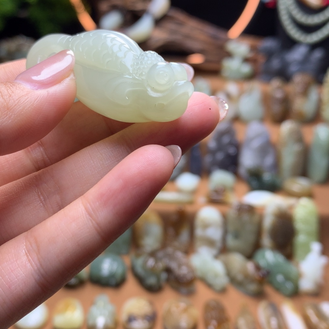 和田玉未镶嵌挂件