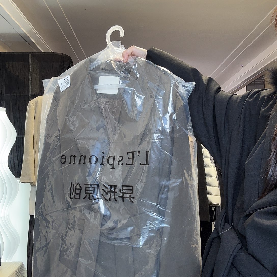 咖色羽羽L码睡袍款