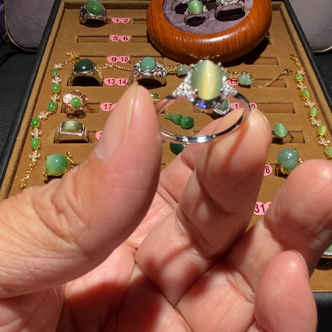 和田玉未镶嵌戒指