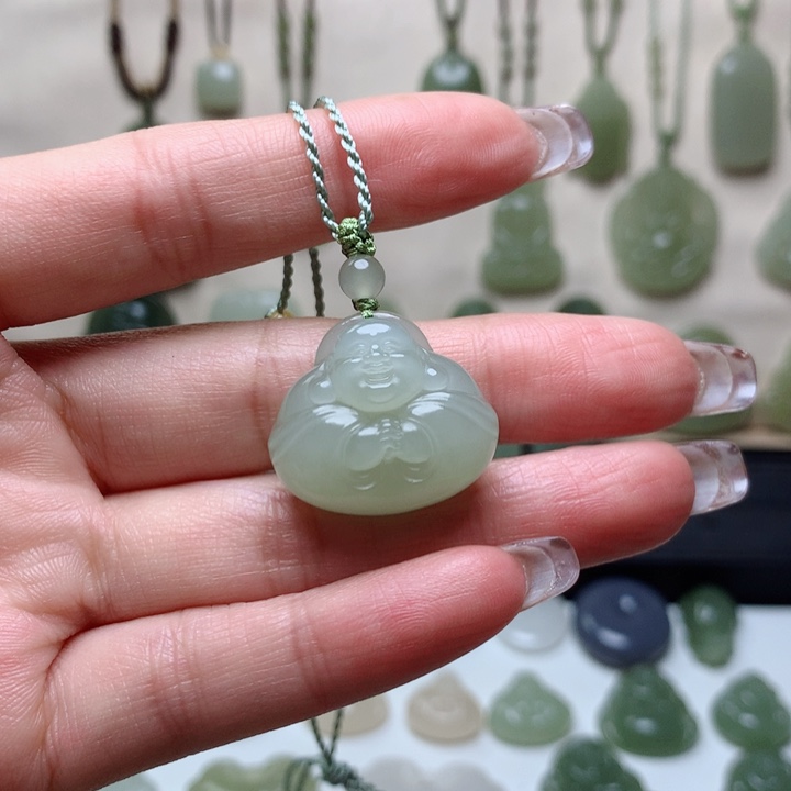 和田玉吊坠未镶嵌