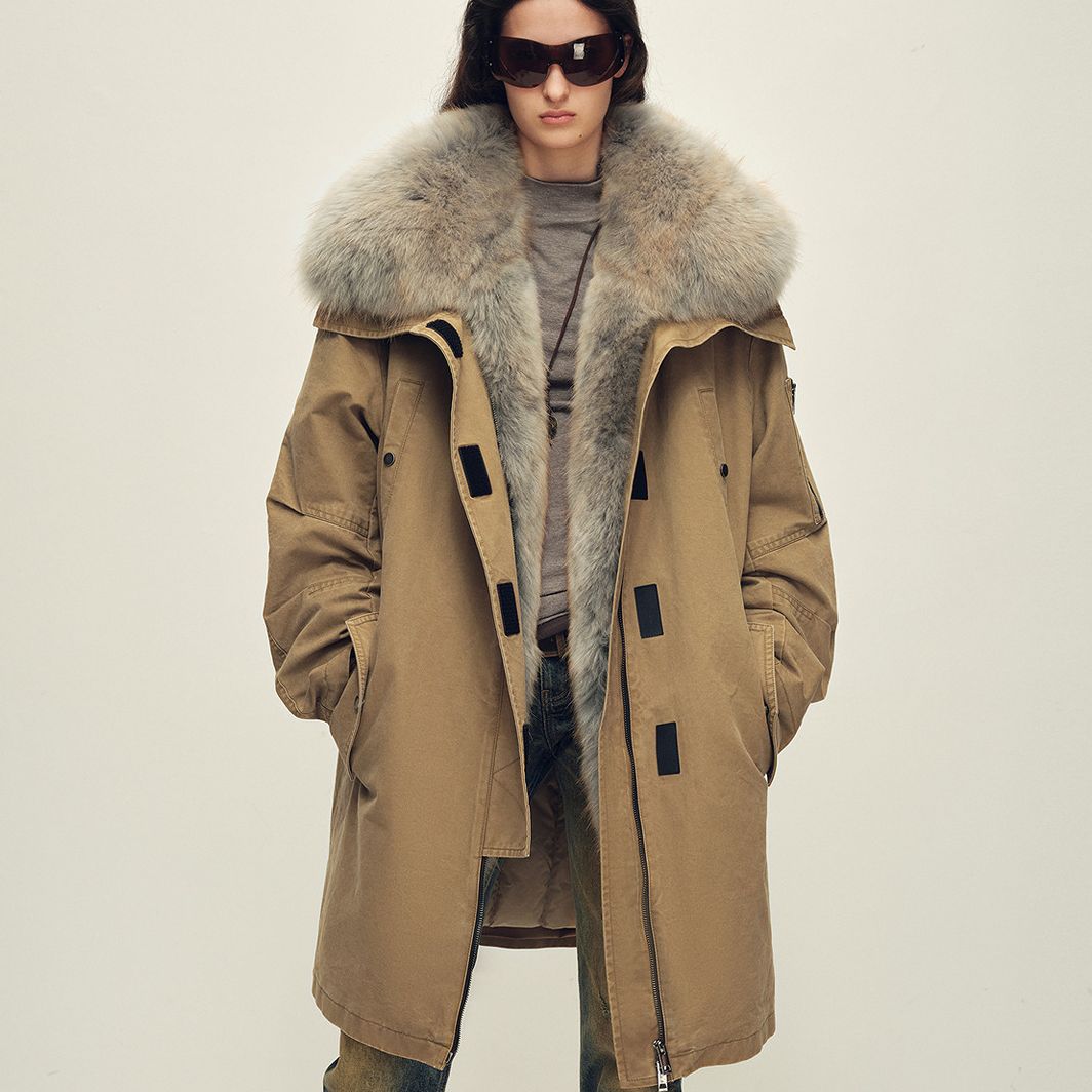 【ChicParka】付智恩 天鹅羽衣 可拆卸貉子毛领羽绒皮草派克外套