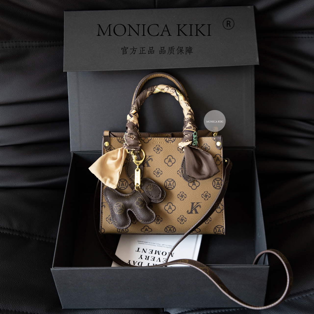 小包女款爆款2025新款手提包斜挎包单肩韩版百搭女士手袋方形女包