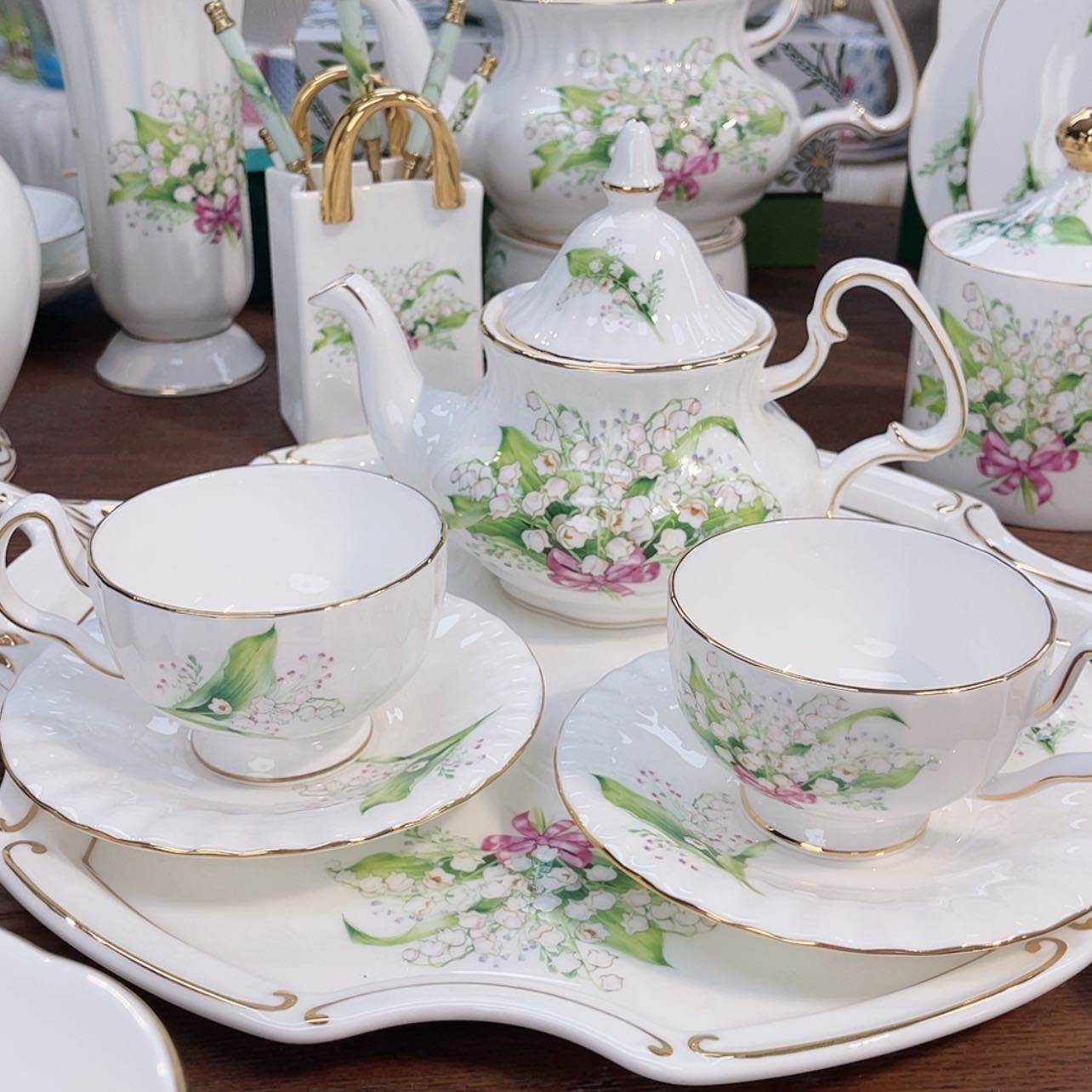 【闪购商品】瓷片一壶两杯————不含托盘—-