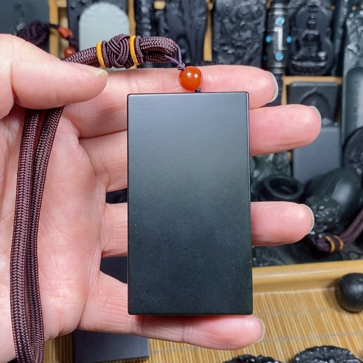 和田玉（青玉）颈饰未镶嵌锋