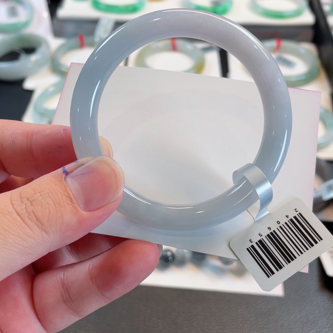 翡翠手镯未镶嵌54圆条