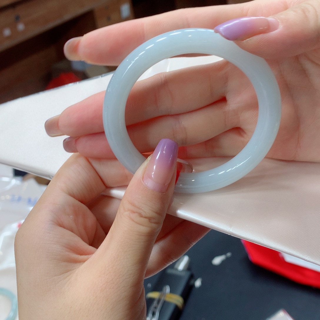 未镶嵌手镯翡翠买断