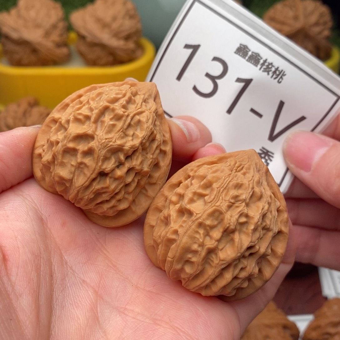 文玩核桃把件金牛37