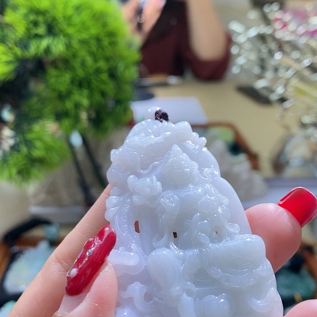 【闪购商品】翡翠颈饰未镶嵌观音