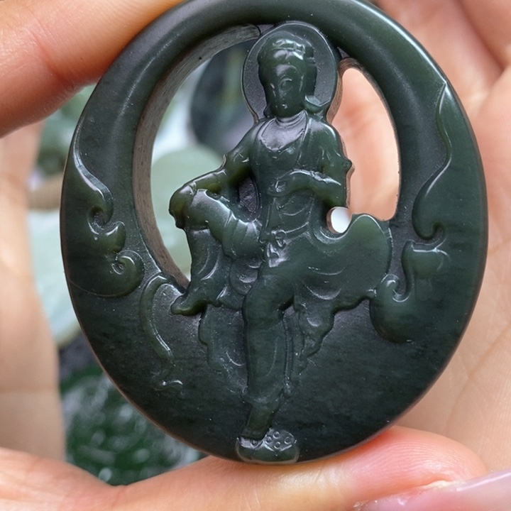 和田玉颈饰未镶嵌