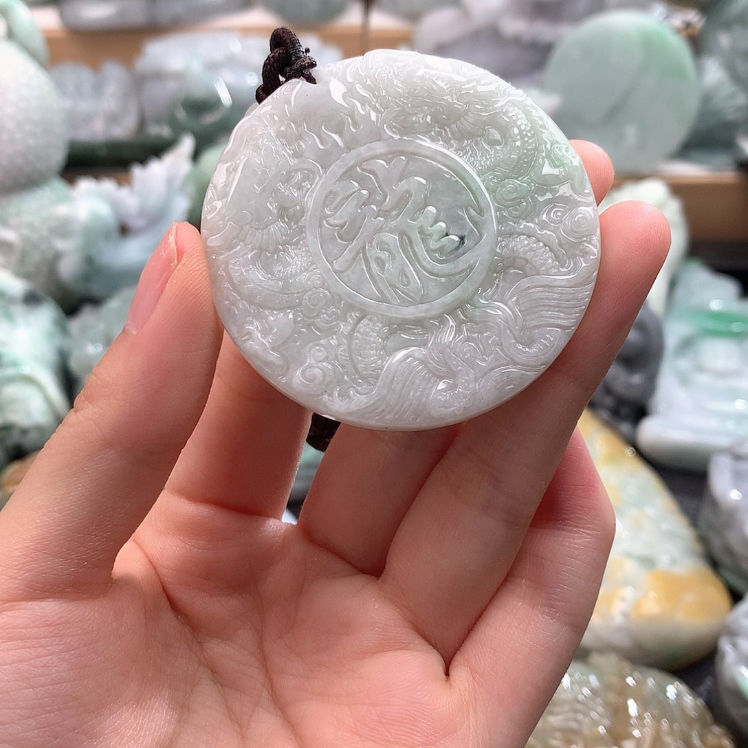 吊坠(不含链)未镶嵌翡翠