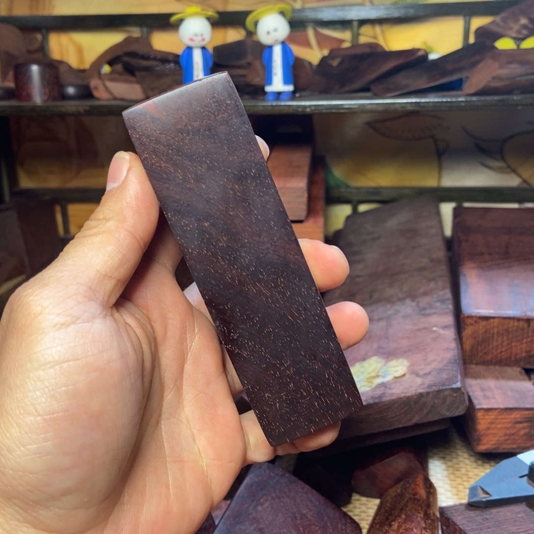 路***途端景台紫檀木类木料