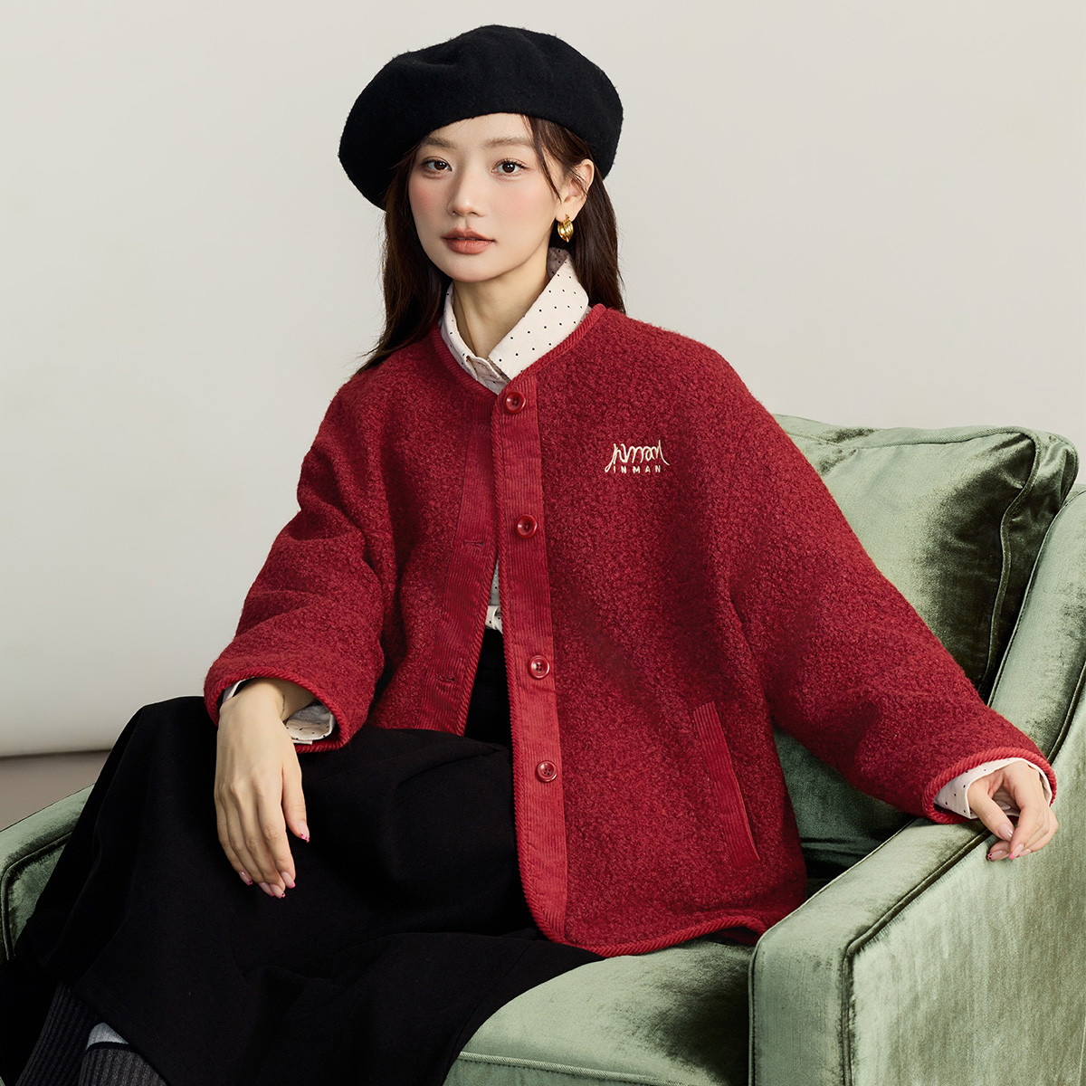 茵曼复古红仿羊羔毛外套女2025冬季加厚保暖时尚宽松休闲绣花上衣