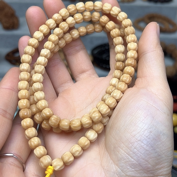 菩提根/象牙果吊坠7.8m m龙脊老料百香纹路