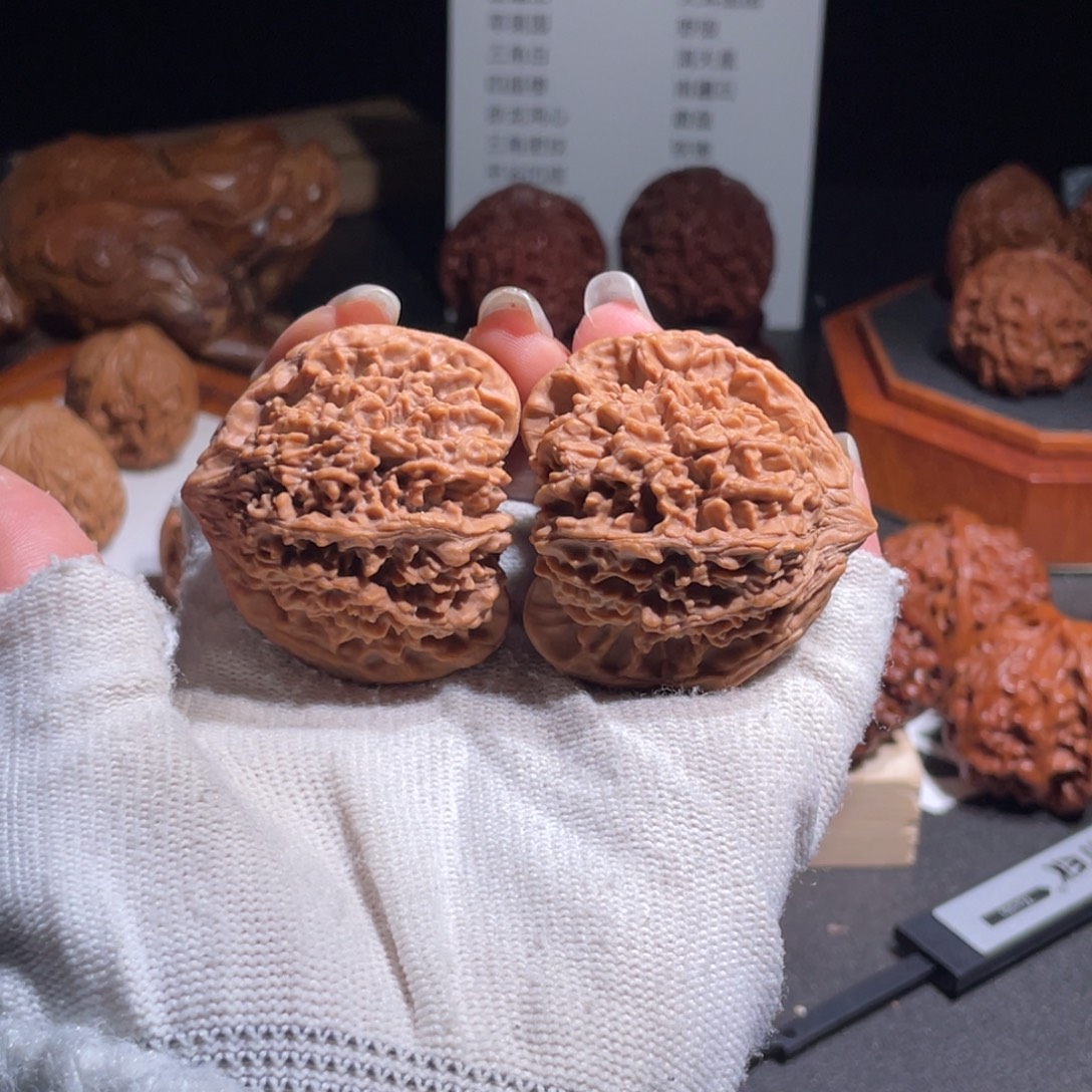 文玩核桃吊坠44.41满天星3015